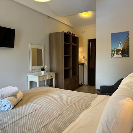 Elizabeth Aparthotel Roda  Exterior foto